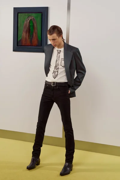 Look 15